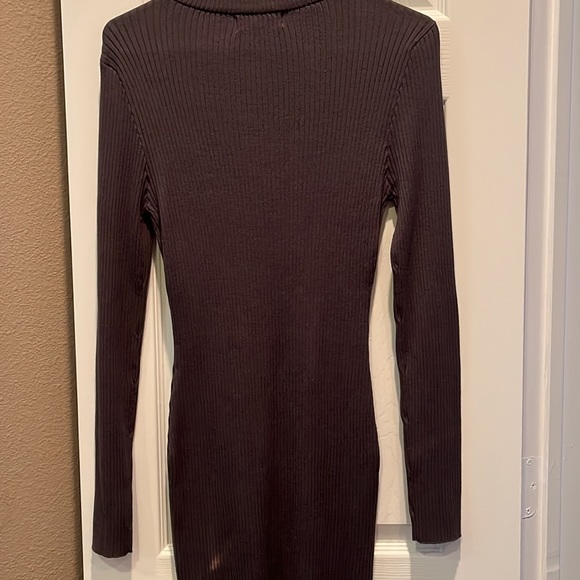Dark gray sweater dress, cute cut out - Picture 3 of 3